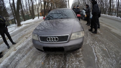 Уманські полісмени виявили п’ять підозрілих автомобілів