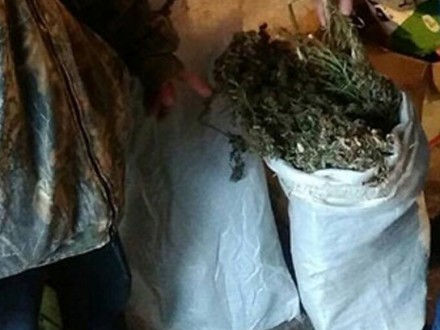 Два мішки коноплі вилучили у жителя Черкащини
