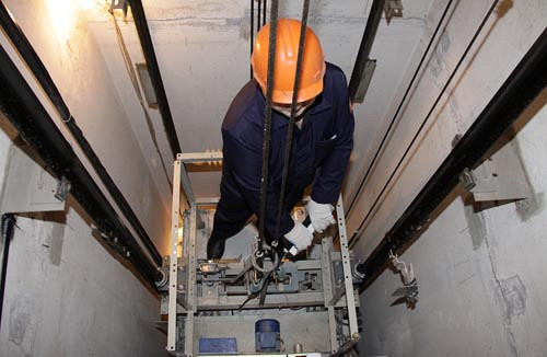У Смілі проведуть ремонт 17 ліфтів