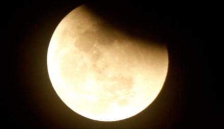 Черкащани зможуть спостерігати за місячним затемненням у бінокль