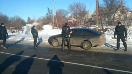 Черкаські поліцейські продовжують виявляти нелегальні автомобілі
