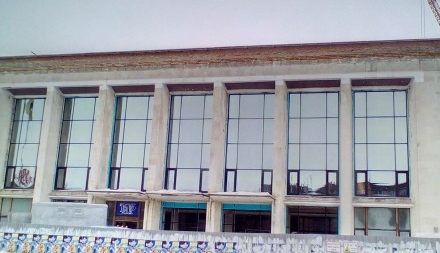 У черкаському драмтеатрі замінили всі вікна — О. Гуменний
