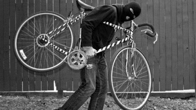 Золотоніські поліцейські на протязі години виявили крадія велосипеду