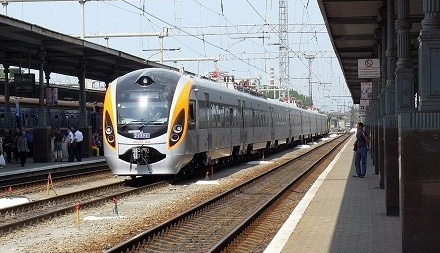 Минулоріч “Укрзалізниця” відновила системи кондиціювання поїздів на 121 станції