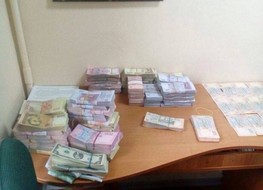 На Черкащині затримали збувачів фальшивої валюти