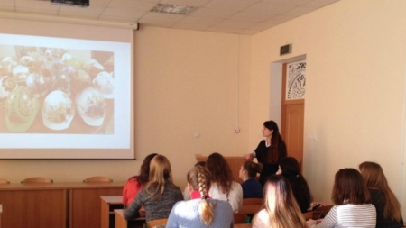 У Черкасах студенти говорили про мистецтво Майдану