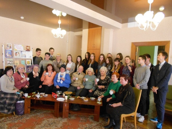 У літературно-музичному салоні Черкаської обласної бібліотеки для дітей проведена творча зустріч