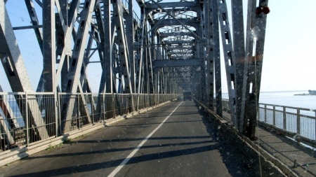 Черкаському мосту через Дніпро обіцяють ремонт