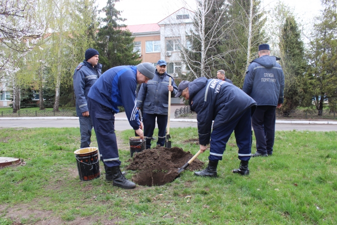 Рятувальники Черкащини провели День довкілля