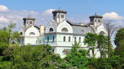Палац на Черкащині рекомендують відвідати туристам
