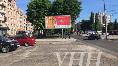 Білборди на бульварі Шевченка не прибрали через рішення суду