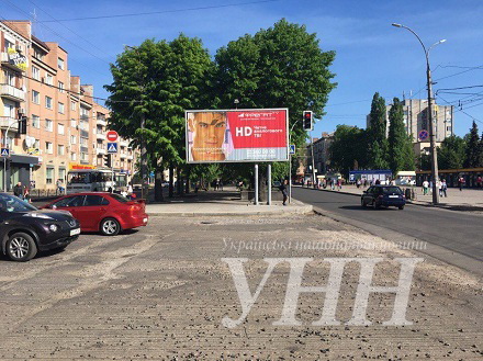 Білборди на бульварі Шевченка не прибрали через рішення суду