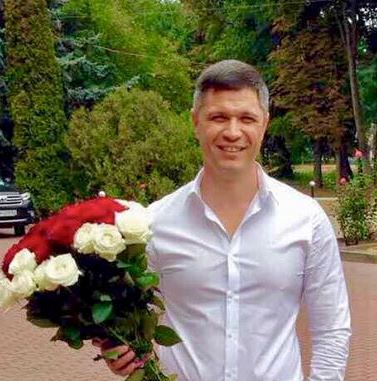 Черкащанок з Днем матері привітав заступник міського голови Роман Буданцев