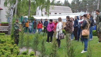 Черкаські лісівники поділитися особливостями своєї роботи зі студентами-екологами