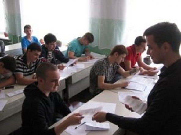 Про працю та пенсійне забезпечення розповіли смілянським студентам