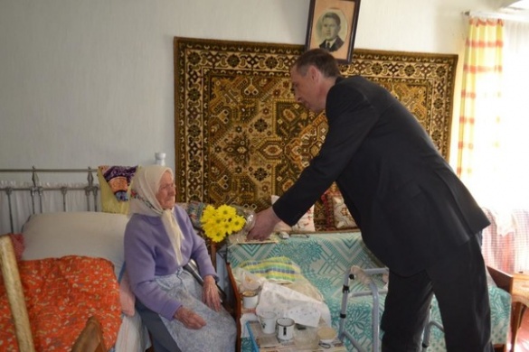 На Черкащині бабуся відсвяткувала столітній ювілей