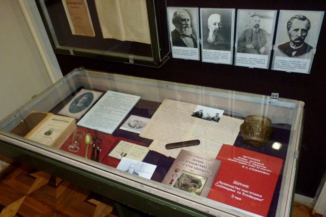 Виставка дослідника історії Уманщини відкрилася в обласному музеї