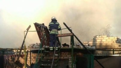 На Черкащині пожежники врятували від вогню автомобіль