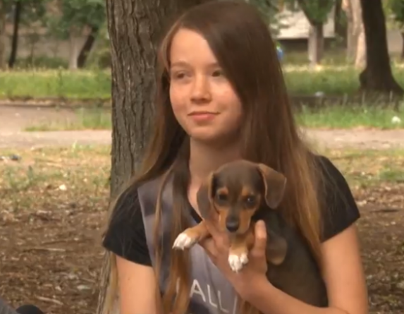 Черкаська школярка допомає безпритульним тваринам