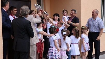 Черкаські дитячі будинки сімейного типу отримали нове житло