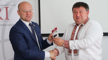 Вчора у Черкасах місцеві владці обмінювалися досвідом з колегами із Хмельницького