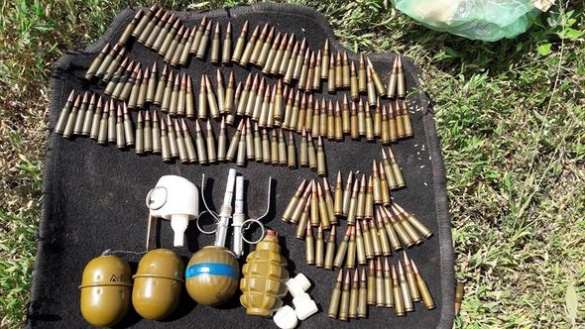 Житель Черкащини у себе вдома зберігав арсенал зброї із АТО