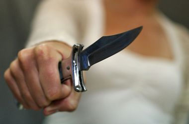 Правоохоронці затримали чоловіка, який наніс ножові поранення колишній співмешканці
