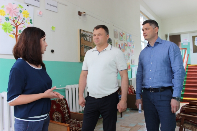 Черкаські «батьківщинівці» відвідали Територіальний центр соціальної  допомоги Соснівського району