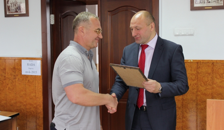 Міський голова Анатолій Бондаренко відзначив черкаського спортсмена