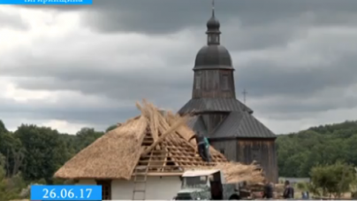 Козацький хутір у Чигиринському районі відбудовує польський майстер