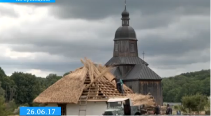 Козацький хутір у Чигиринському районі відбудовує польський майстер