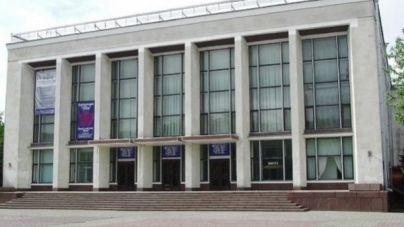 Черкаський драмтеатр відремонтують за 5 тисяч гривень