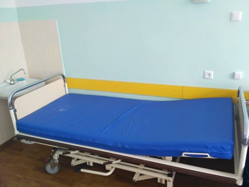 У черкаській лікарні 25 старих ліжок замінили на нові