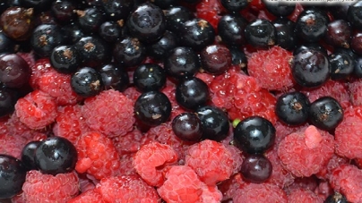 Ціни на ягоди та фрукти до кінця сезону не будуть знижуватися