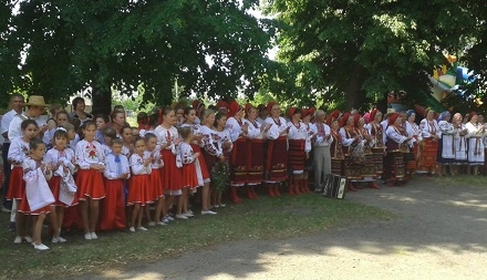 З нагоди Трійці на Смілянщині відбулося аматорське обласне фольклорне свято