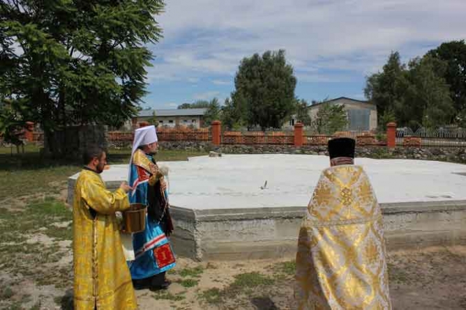 У Черкасах започатковано будівництво Михайлівського храму