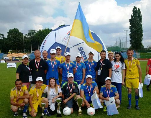 Вихованці Смілянського інтернату перемогли на Міжнародному футбольному турнірі в Польщі