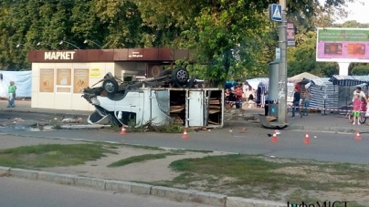 На площі 700-річчя п’яний водій спричинив ДТП