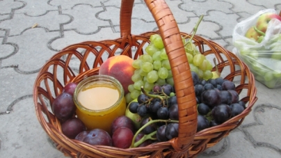 Черкащани святять фрукти до яблучного Спаса