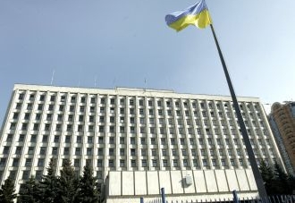 Влада залякує депутатів Київської облради через голосування за імпічмент Порошенка
