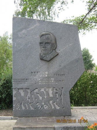 У черкасах демонтують два пам’ятники радянської доби