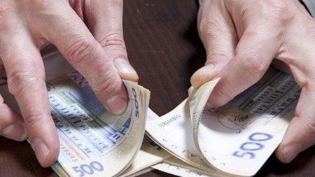 На Черкащині підприємець має сплатити 96 тис грн. за нелегального працівника