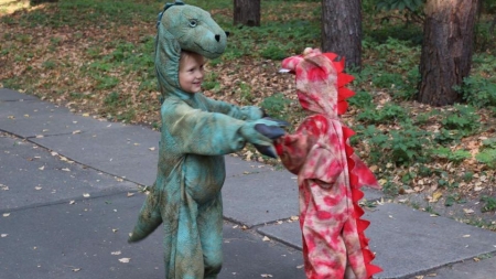 У черкаському парку оселяться динозаври з фібробетону