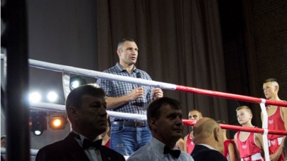 Обласний турнір з боксу у Каневі відкрив Віталій Кличко