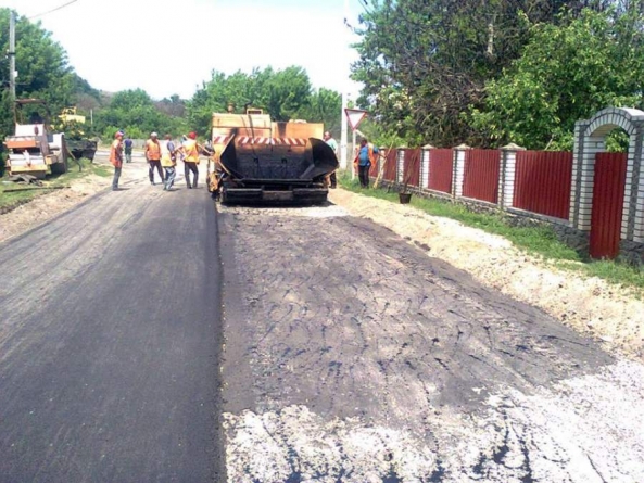 На ремонт доріг з місцевих бюджетів витратили понад 22 млн грн.