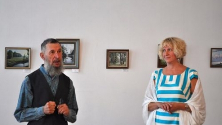 У черкаському художньому музеї працює виставка “Мініатюри”