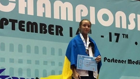 14-річна спортсменка зі Сміли стала чемпіонкою світу з карате