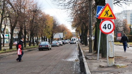 На третій черзі бульвару Шевченка у Черкасах покладено нижній шар ЩМА