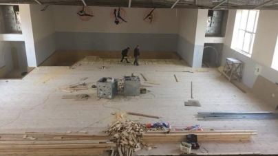 Ремонт гімнастичної зали в колишньому кінотеатрі “Мир” планують завершити цього року
