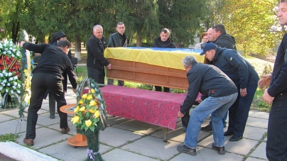 На Черкащині попрощалися з рятувальником, якого три роки тому в Донецьку захопили бойовики